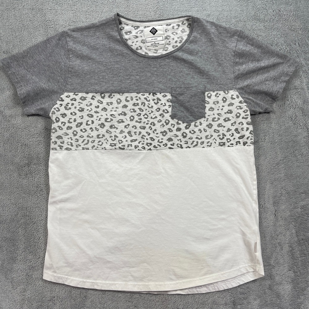 Cotton On T-Shirt Mens XXL Gray White Leopard Print Pocket Tee Colorblock Cotton